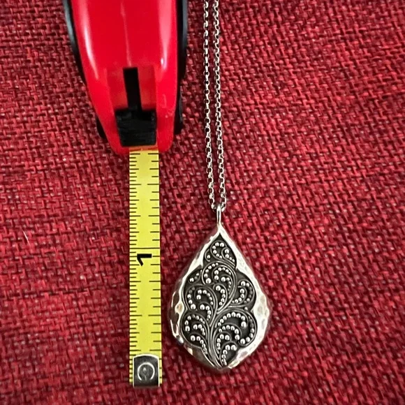 Lois Hill Pendant - Picture 2 of 6